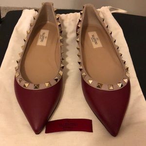 Brand new Valentino rockstud flat